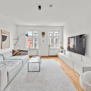 Apartment Stylish 120sqm In Berlin-mitte
